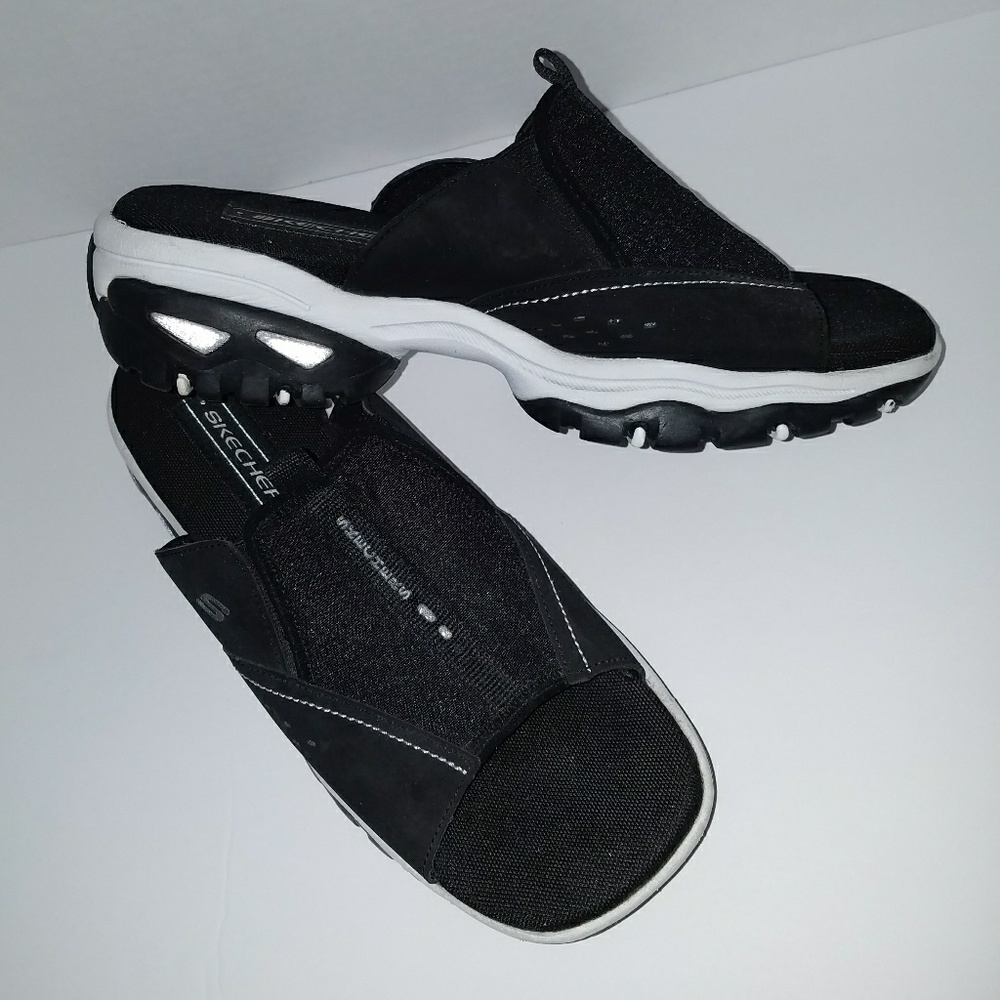 Skechers slides